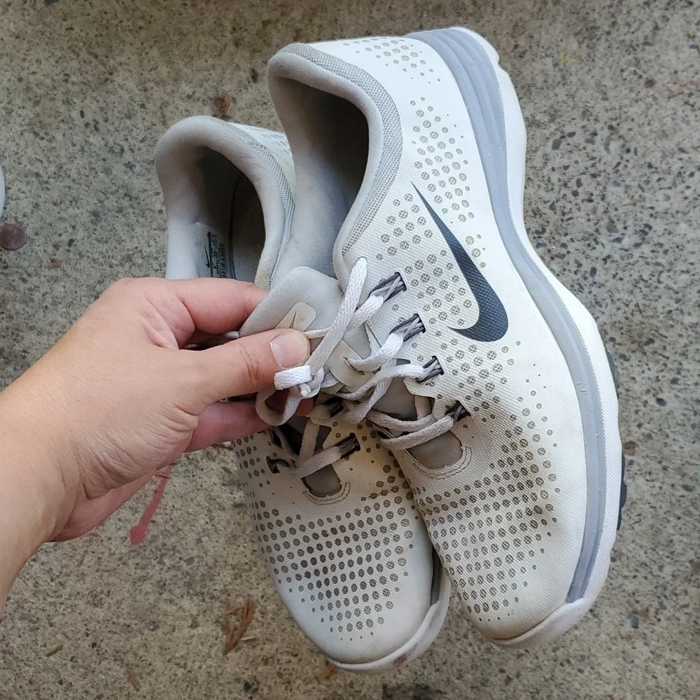 Nike Lunarlon 628537 white sneakers